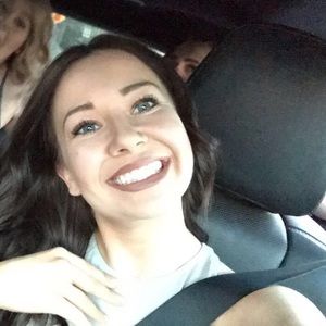 Meet your Posher, Alecia